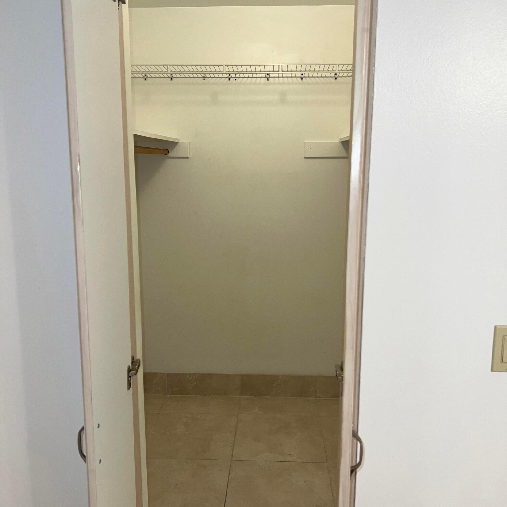 INLET HOUSE CONDOMINIUM - Residential