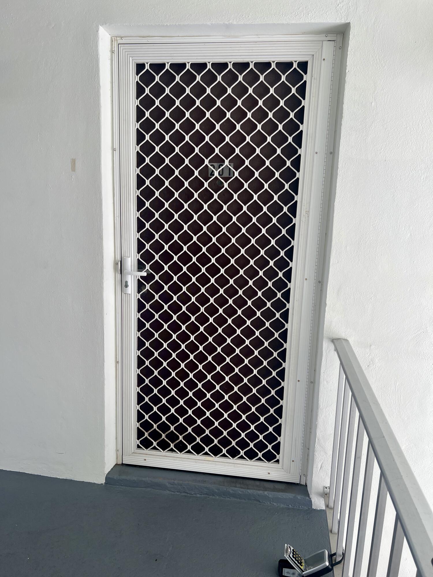 2302 Sunrise Boulevard 3-201