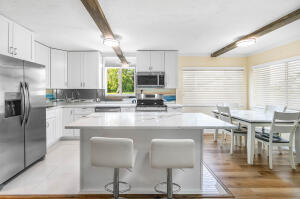 LAKESIDE POINT APT 3 CONDO - Residential