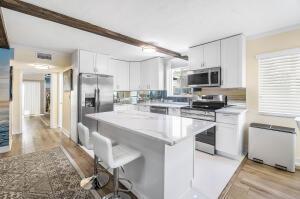 LAKESIDE POINT APT 3 COND - Residential