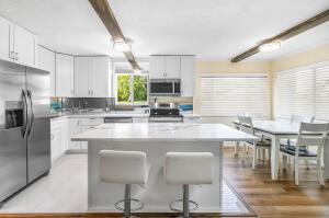 LAKESIDE POINT APT 3 COND - Residential