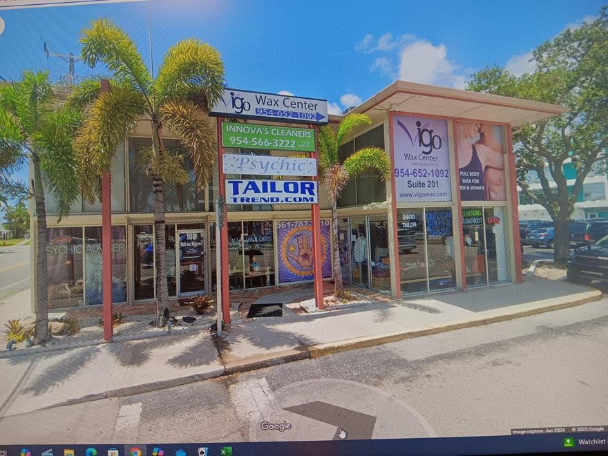 This second-story office-retail space is an excellent location, across the street from a large shopping center and Target store. High visibility from Oakland Park Blvd. Internally, it 1 individual spaces and restroom in approximately 420 SF. Plenty of shared parking
