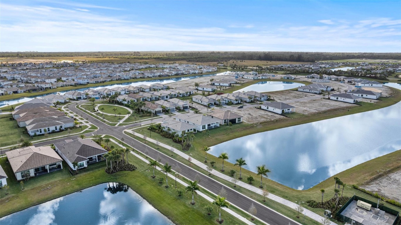 CRESSWIND PALM BEACH - Residential