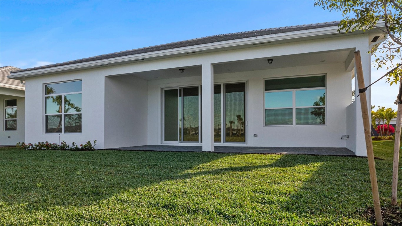 CRESSWIND PALM BEACH - Residential