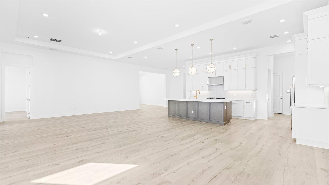 CRESSWIND PALM BEACH - Residential