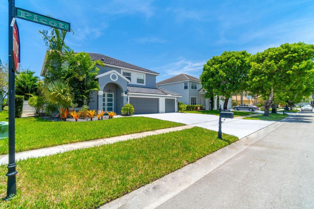 Photo of 9192 Picot Court, Boynton Beach, FL 33472 (MLS # F10522827)