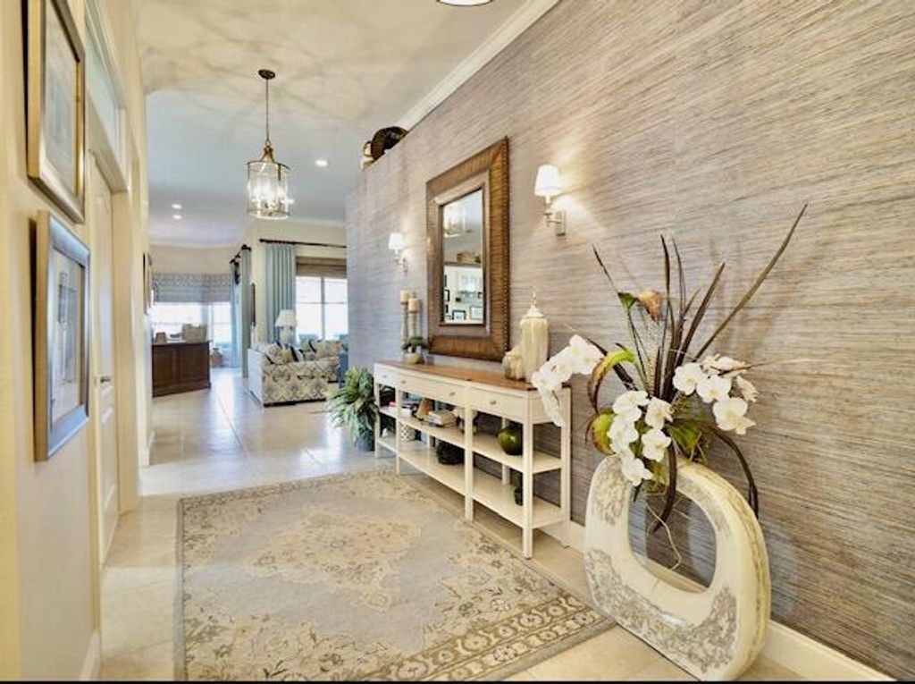 Photo of 331 Eagleton Golf Drive, Palm Beach Gardens, FL 33418 (MLS # R10899512)