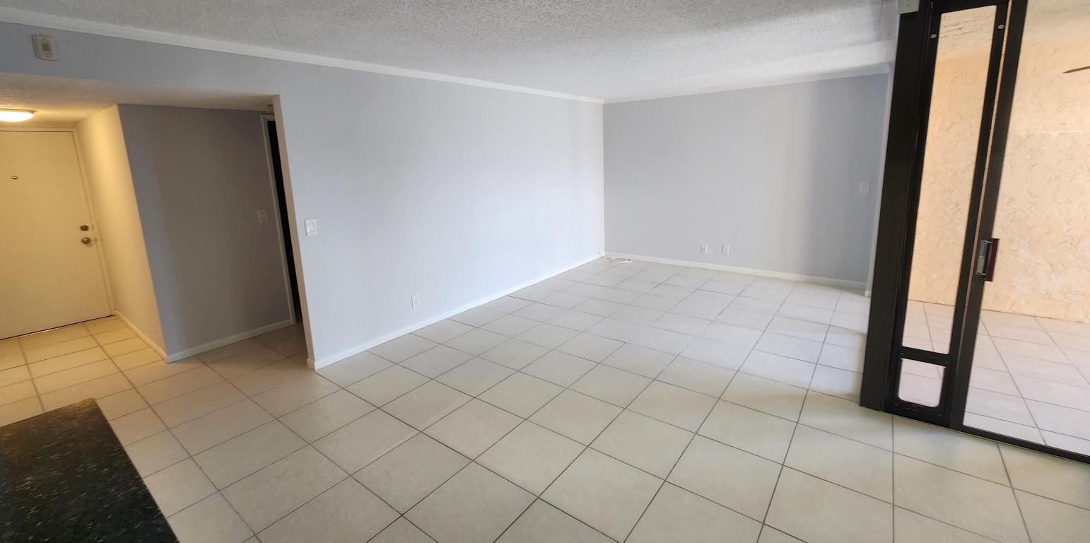 LAVERS DELRAY RACQUET CLUB CONDO - Residential