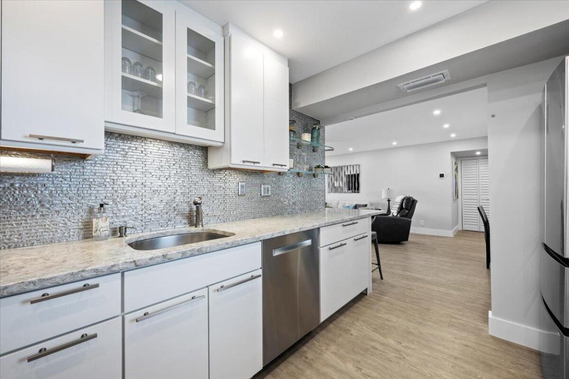 Sugar Sands Association. - Residential