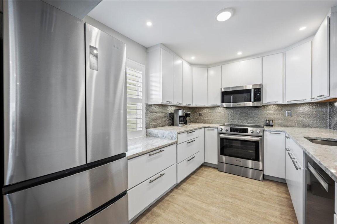 Sugar Sands Association. - Residential