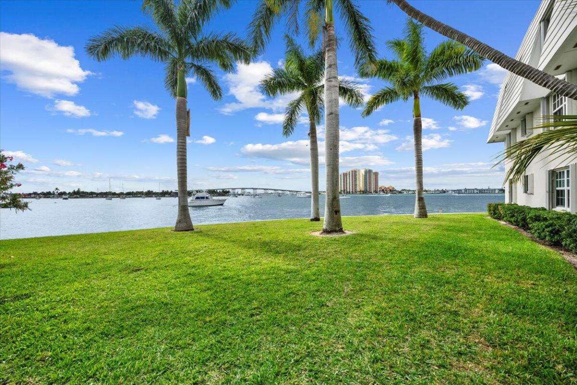 Sugar Sands Association. - Residential