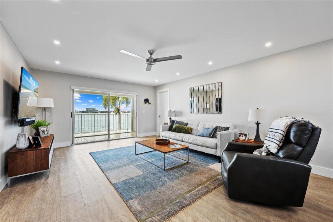 Sugar Sands Association. - Residential