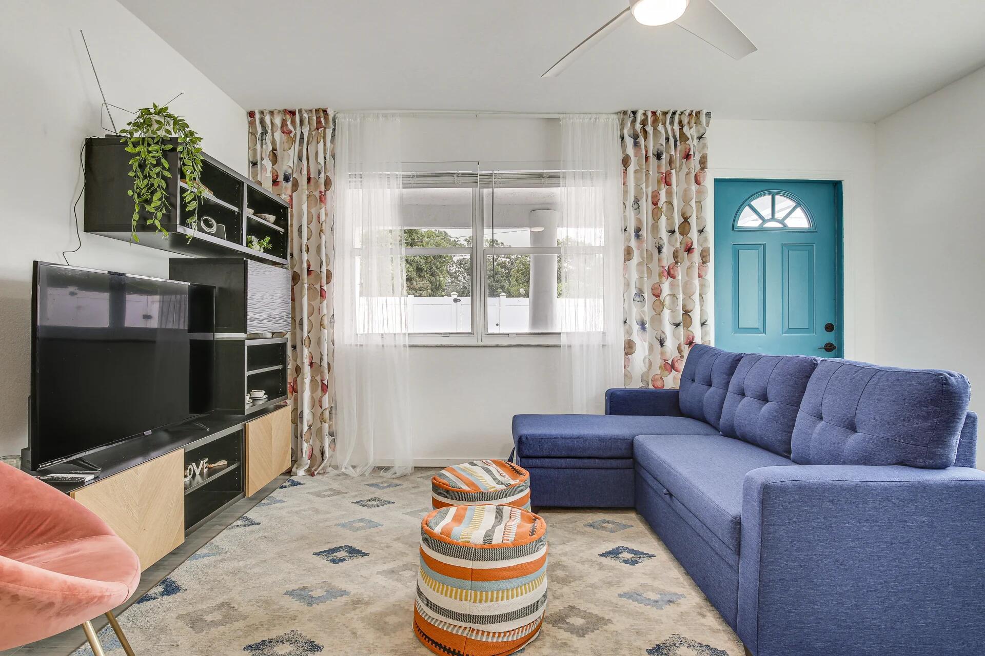 Fully furnished studio for rent just minutes from Downtown Fort Lauderdale, Las Olas Blvd, and the beaches. This private unit includes its own bathroom, in-unit laundry, designated parking space, and comes move-in ready. All utilities--electricity, water, and internet--are included in the rent. Ideal for anyone seeking a comfortable, low-maintenance lifestyle in a prime location close to dining, shopping, and entertainment.