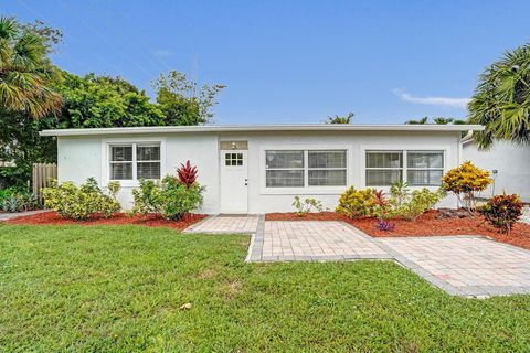 1205 S Lake Drive Lantana FL 33462