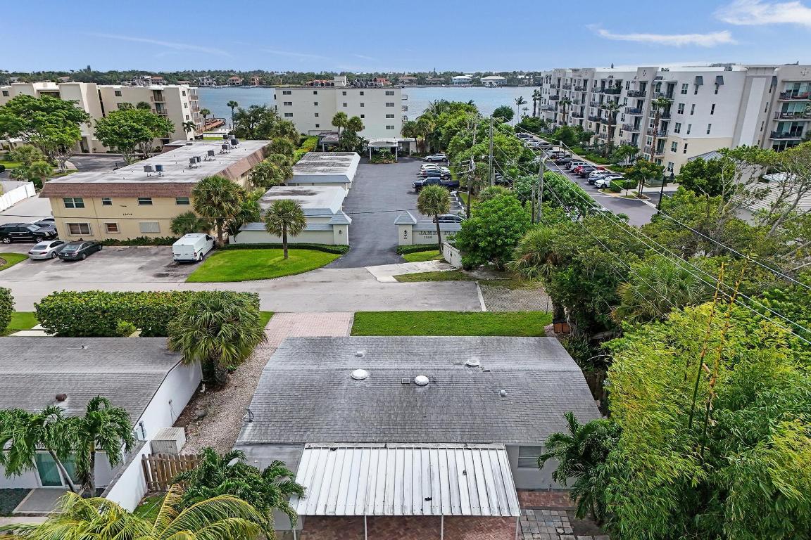 Greynolds Highlands Unit 1 In Pb 13 Pgs 25 To 27 I - Residential Lease