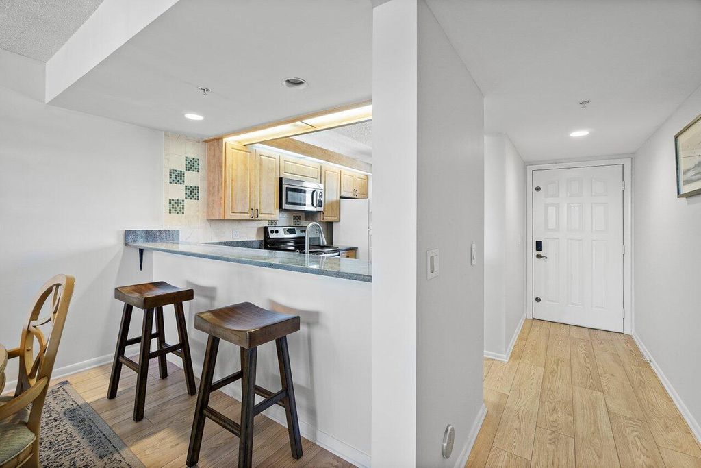 Photo of 2401 Marina Isle Way #501, Jupiter, FL 33477 (MLS # R11042183)