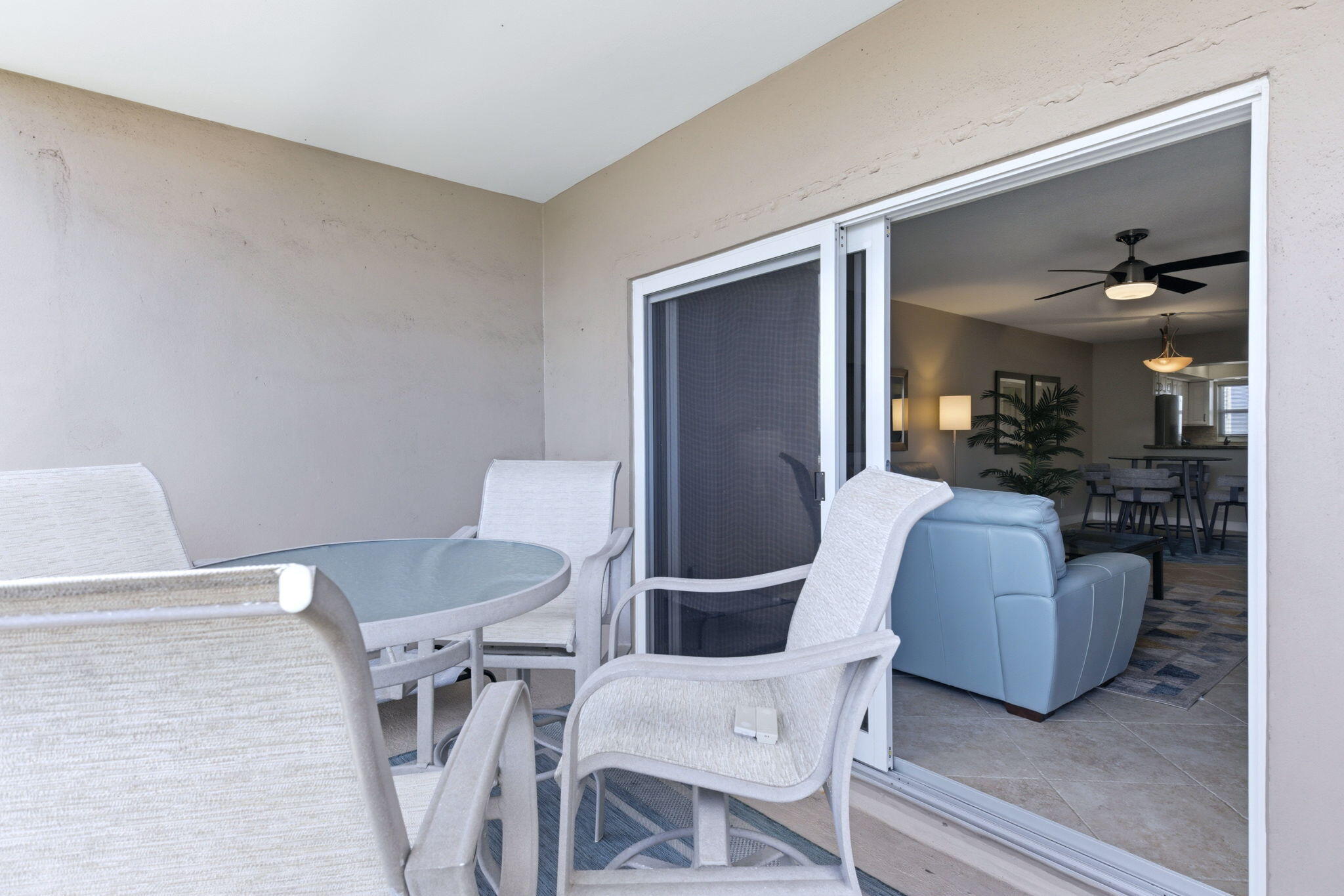 HAWTHORNE MANOR CONDO - Residential