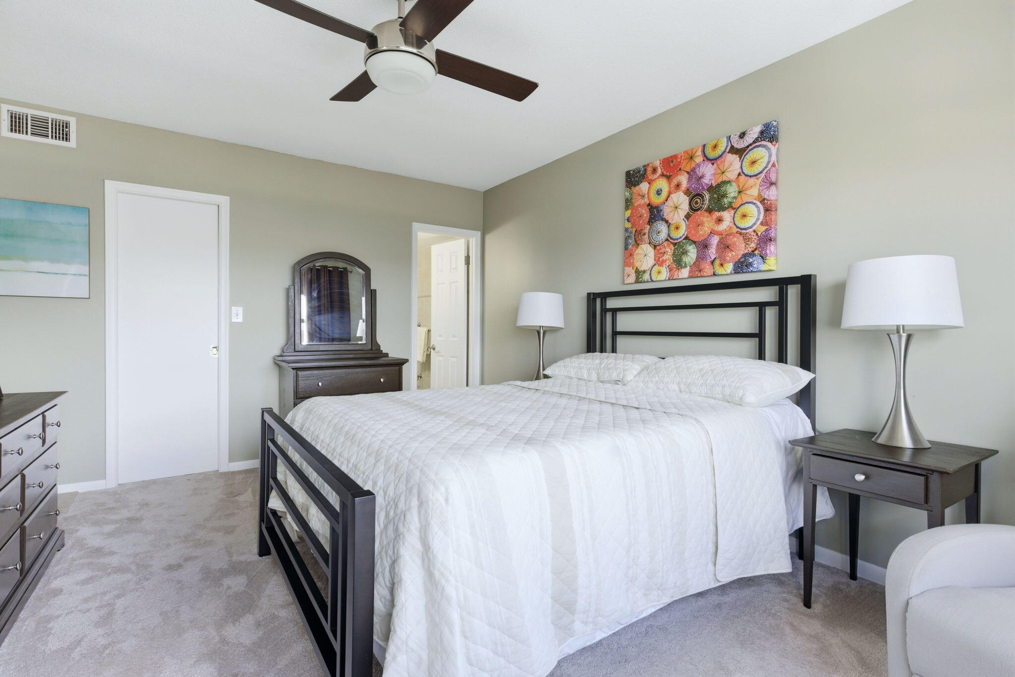 HAWTHORNE MANOR CONDO - Residential