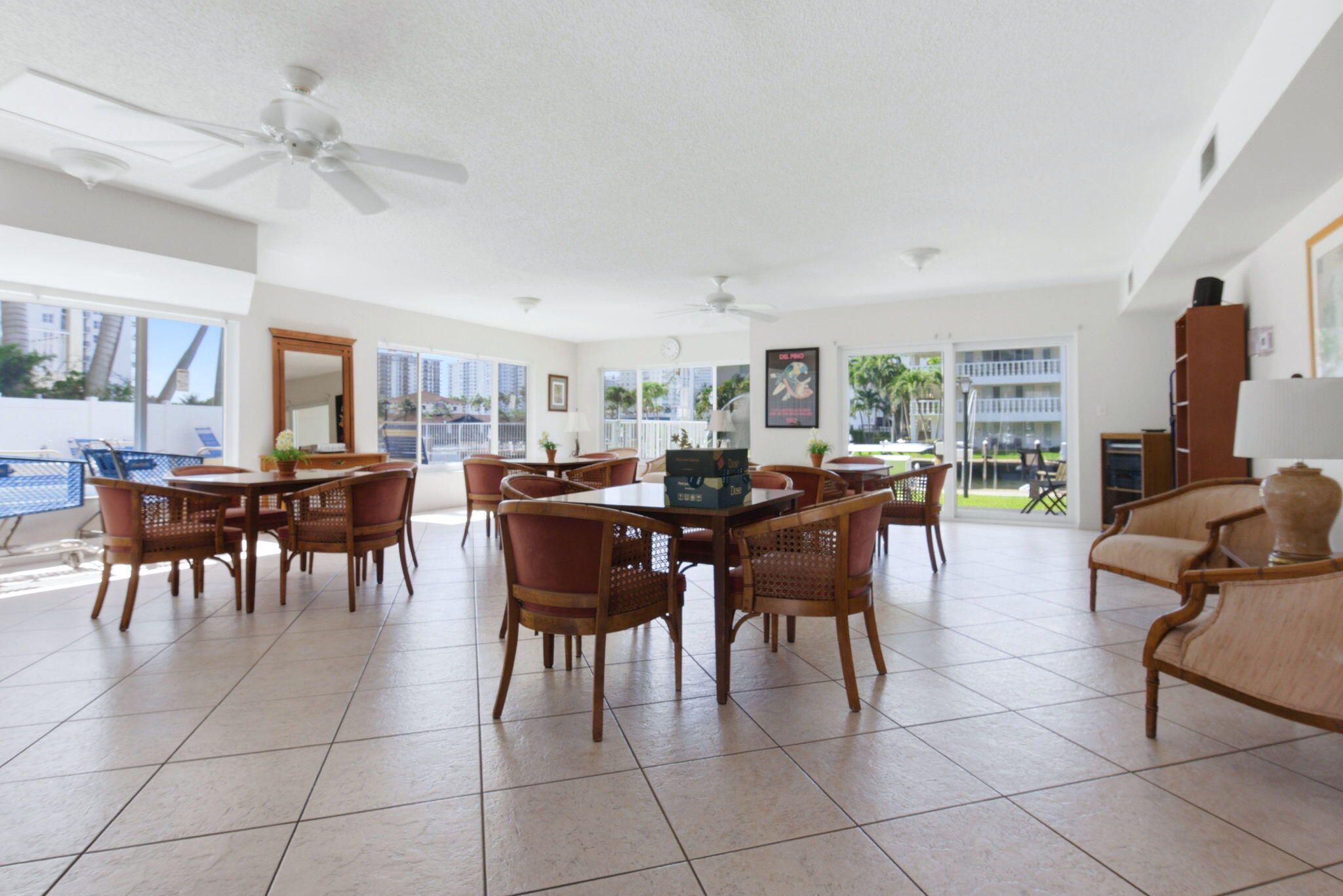 2880 NE 33rd Court 305