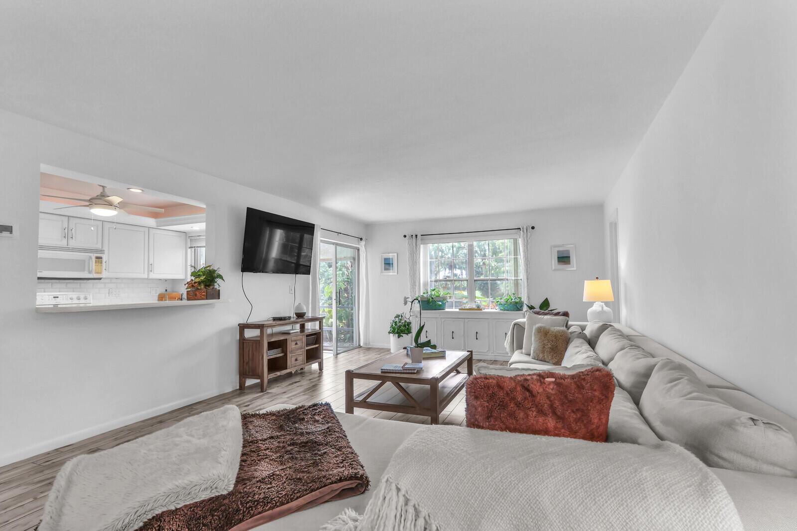 TAMBERLANE 6 CONDO - Residential Lease