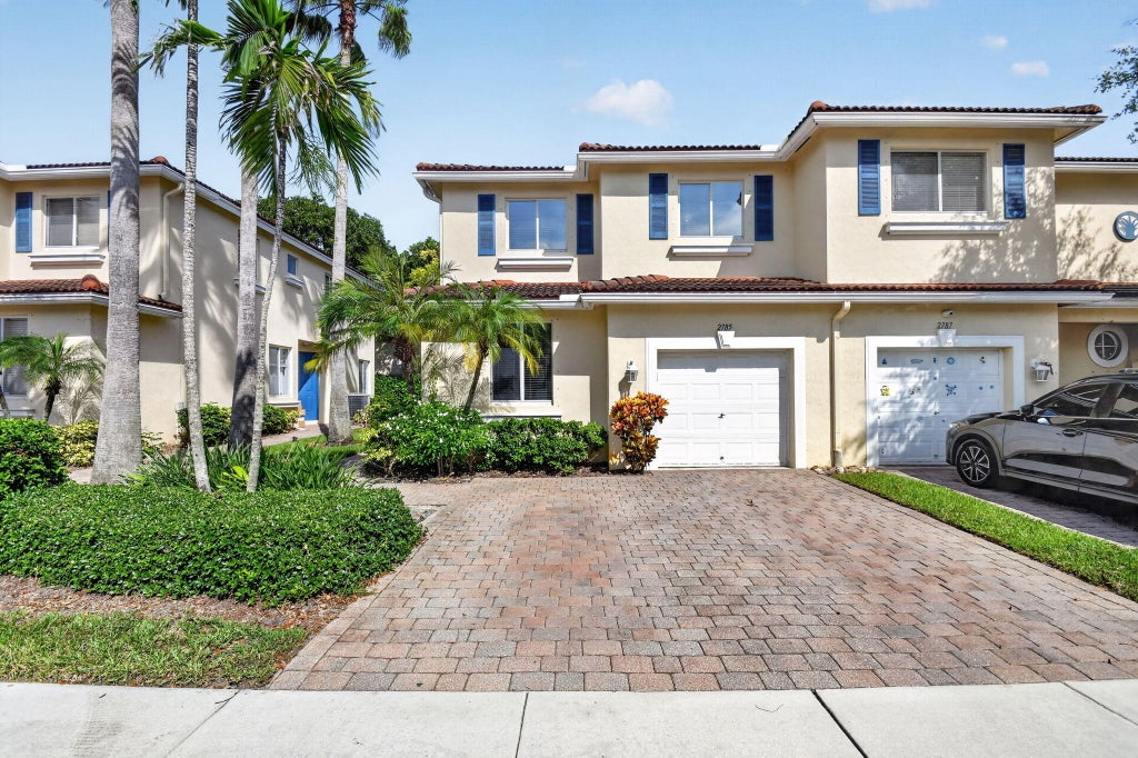 Photo of 2785 S EVERGREEN Circle, Boynton Beach, FL 33426 (MLS # B26076016)