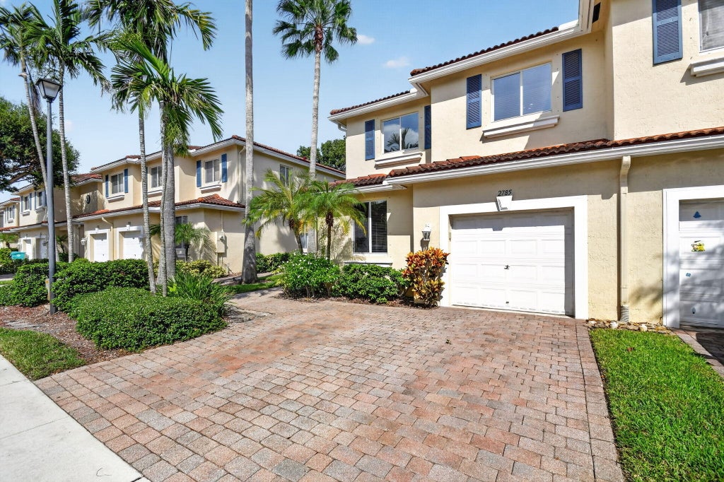 Photo of 2785 S EVERGREEN Circle, Boynton Beach, FL 33426 (MLS # B26076016)