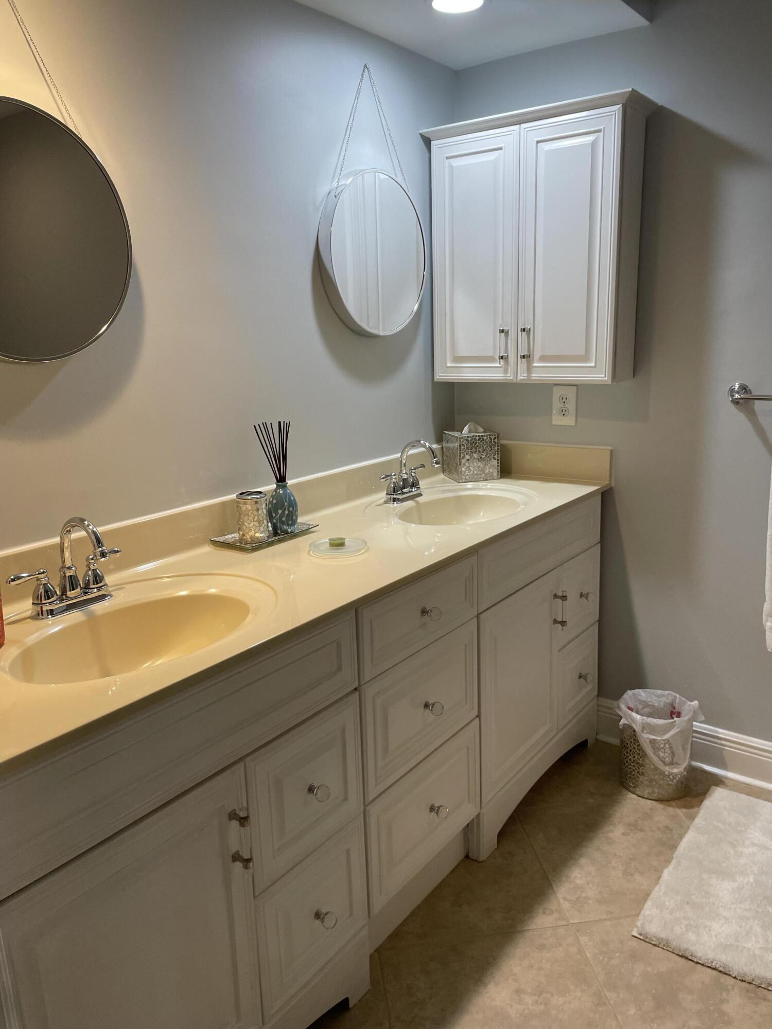 LEXINGTON GREEN CONDO at PGA National - Residential