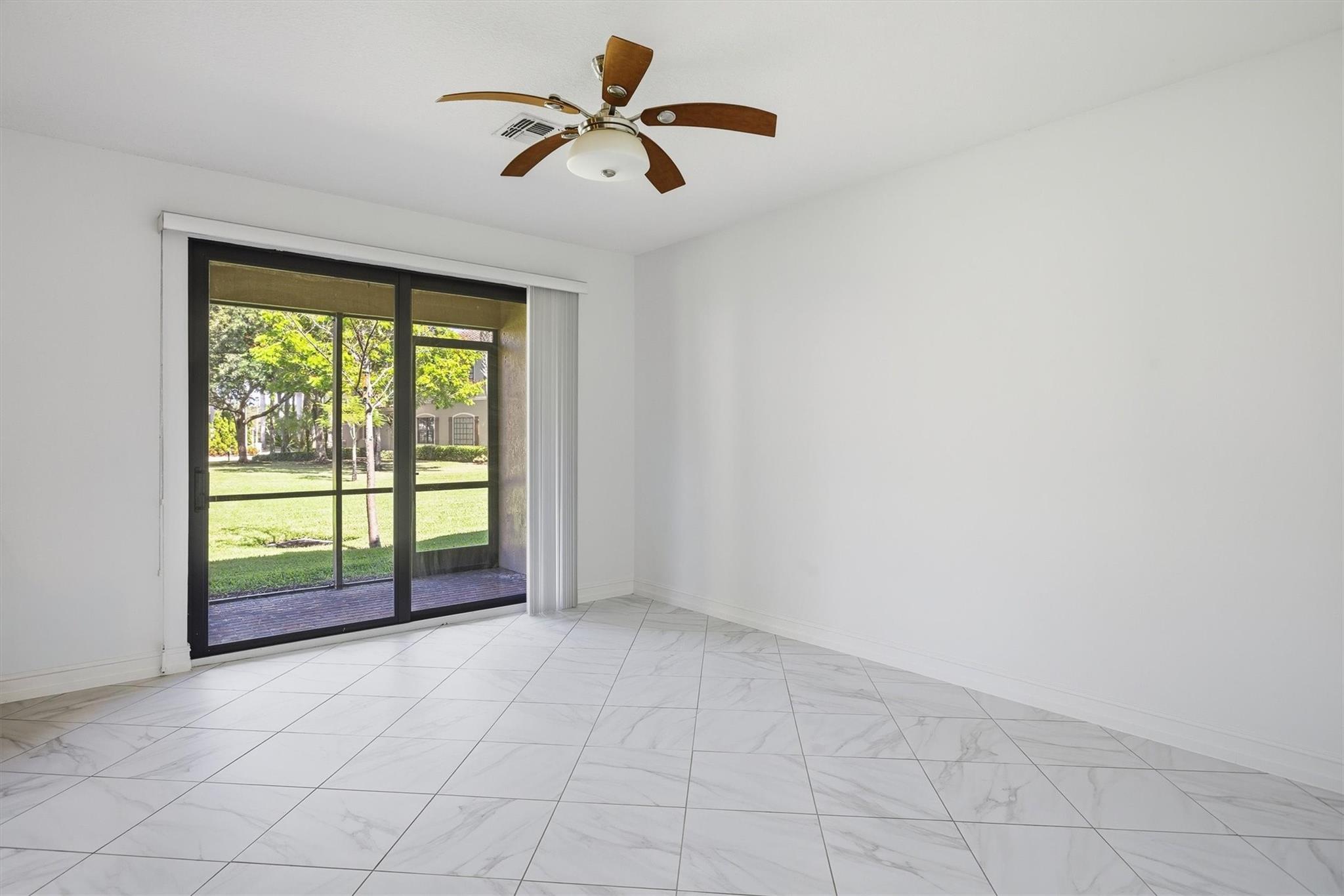 RIVERWALK @ LAGO MAR - Residential Lease