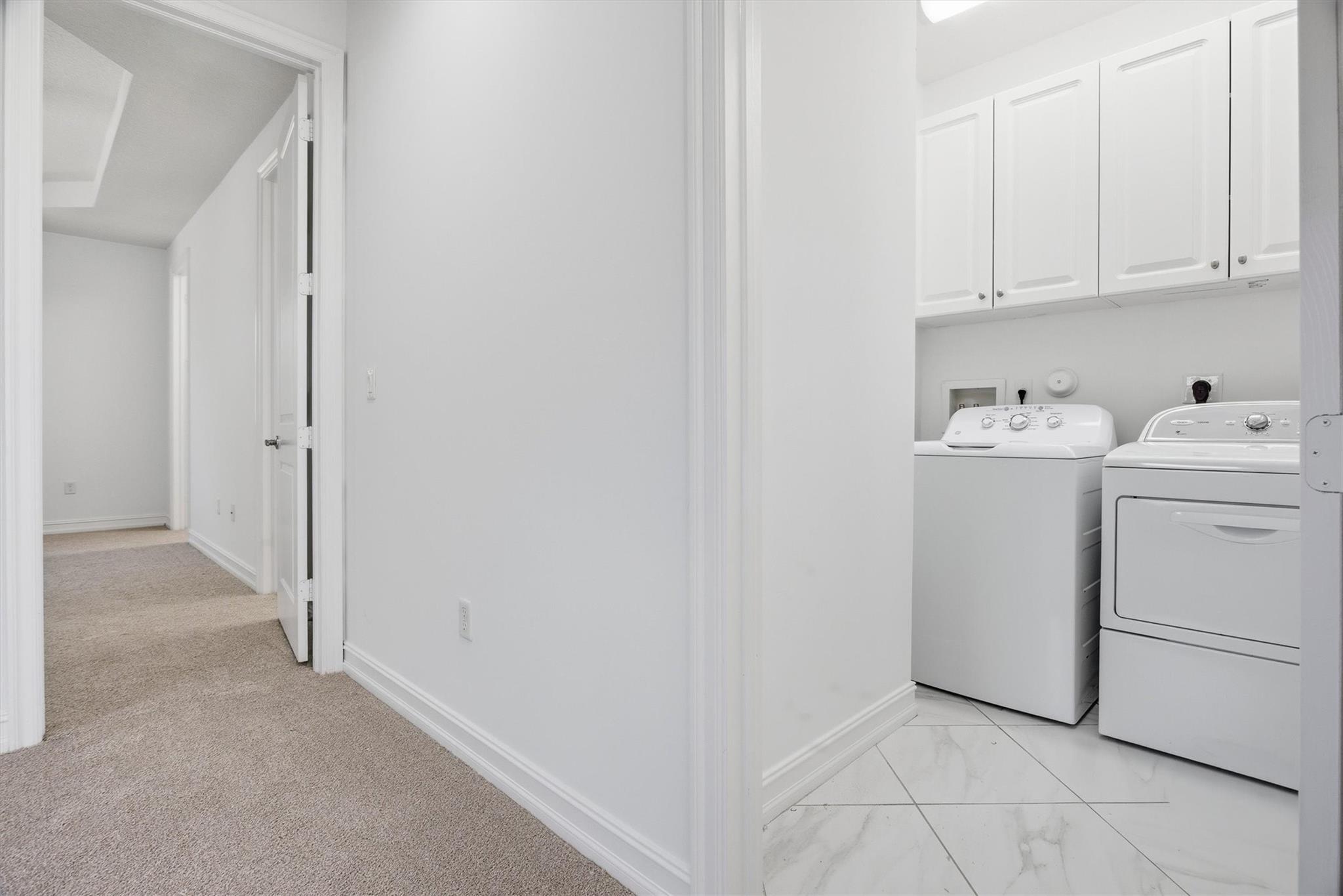 RIVERWALK @ LAGO MAR - Residential Lease