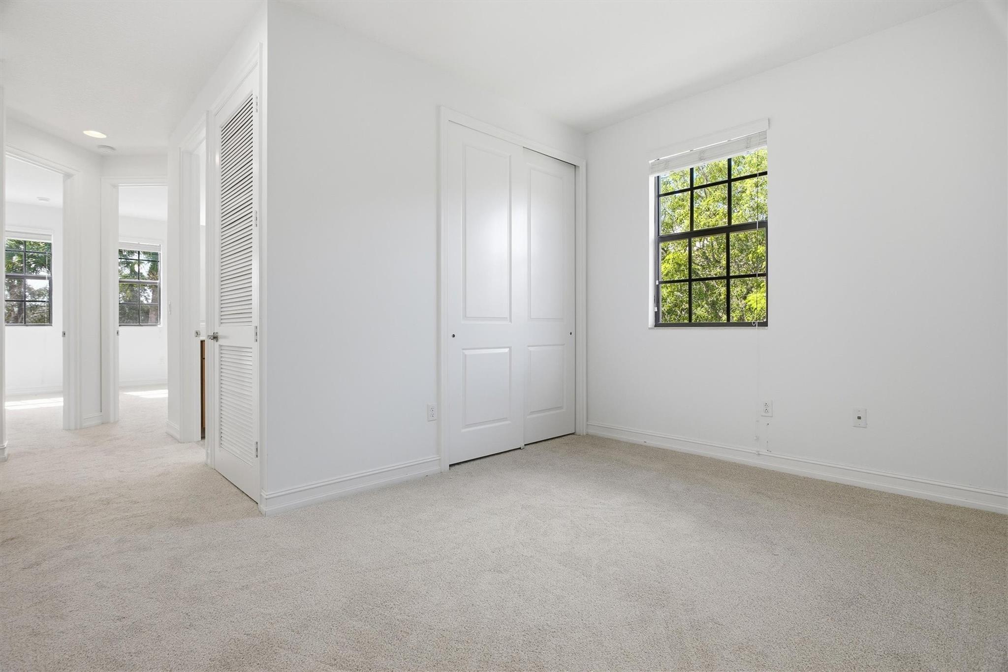 RIVERWALK @ LAGO MAR - Residential Lease