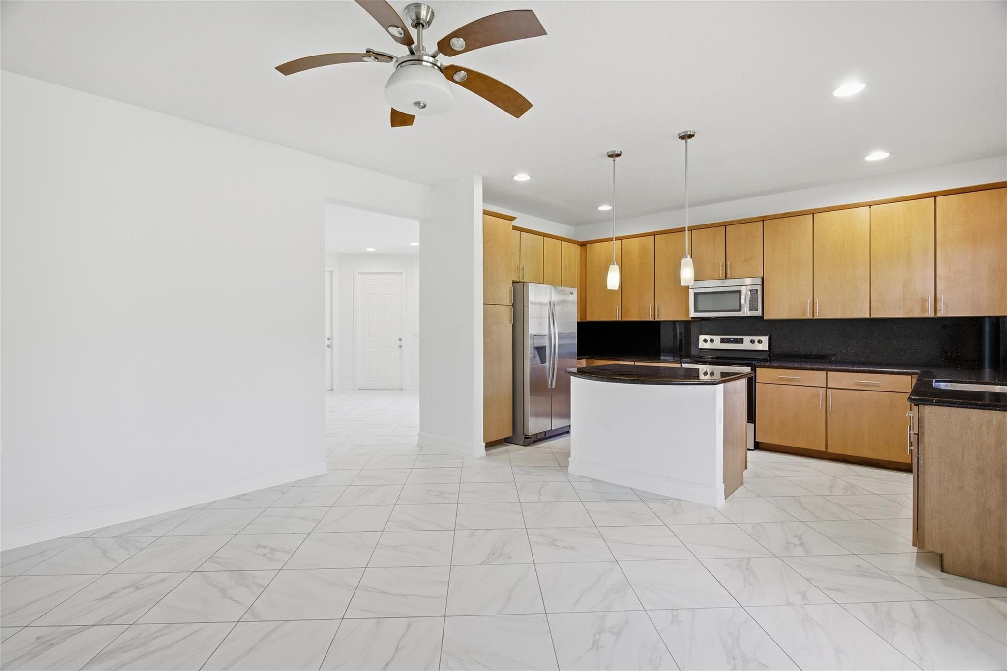 RIVERWALK @ LAGO MAR - Residential Lease