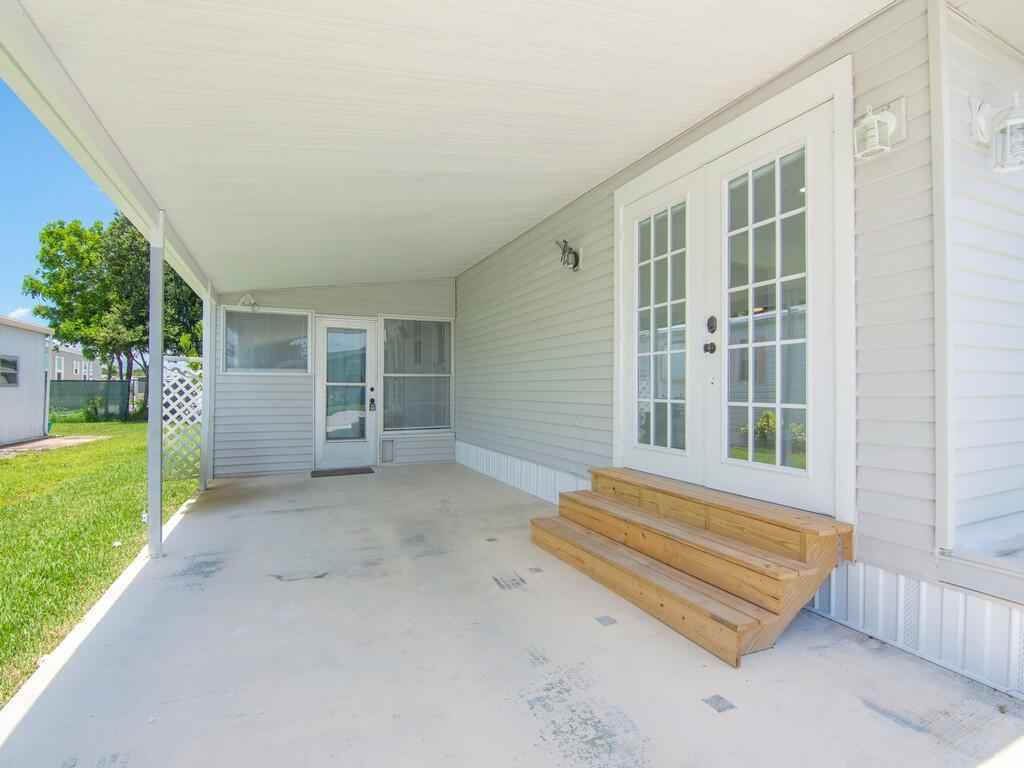 Pinelake Village - Residential