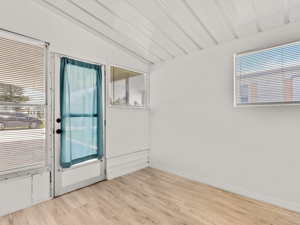 Pinelake Village - Residential