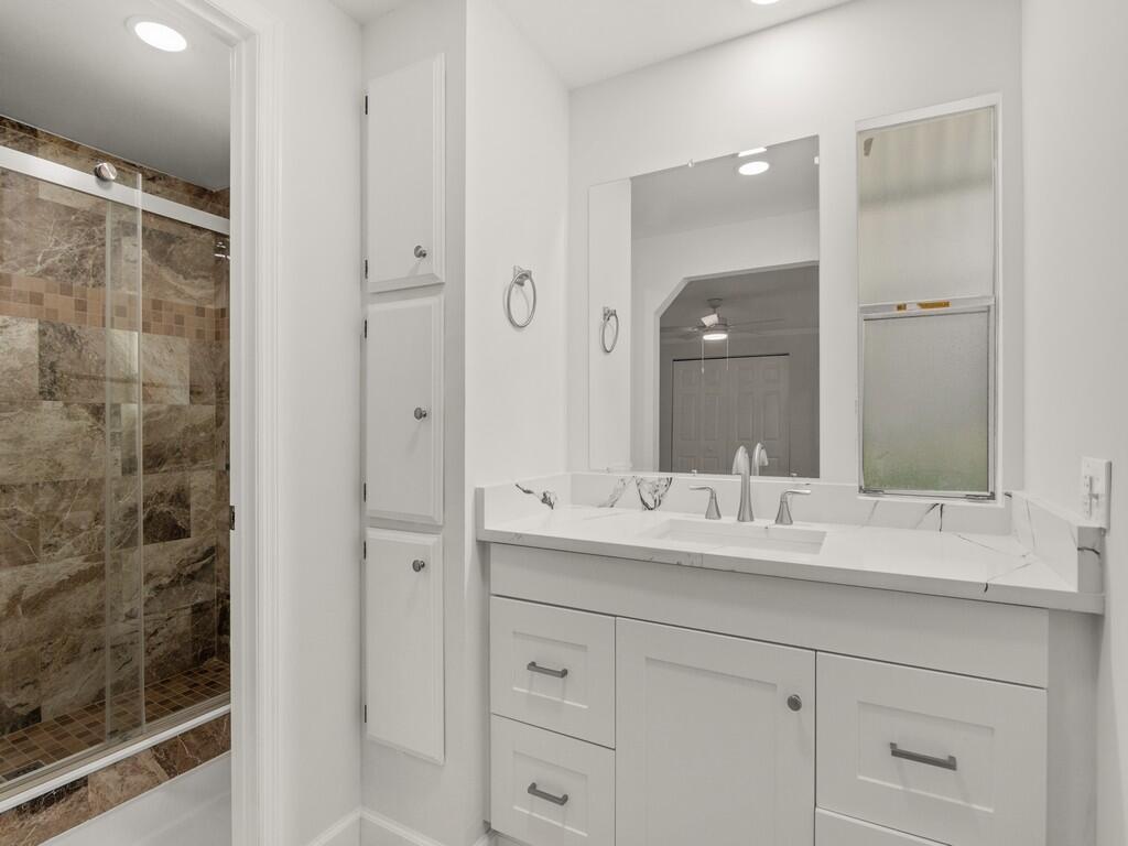 Pinelake Village - Residential