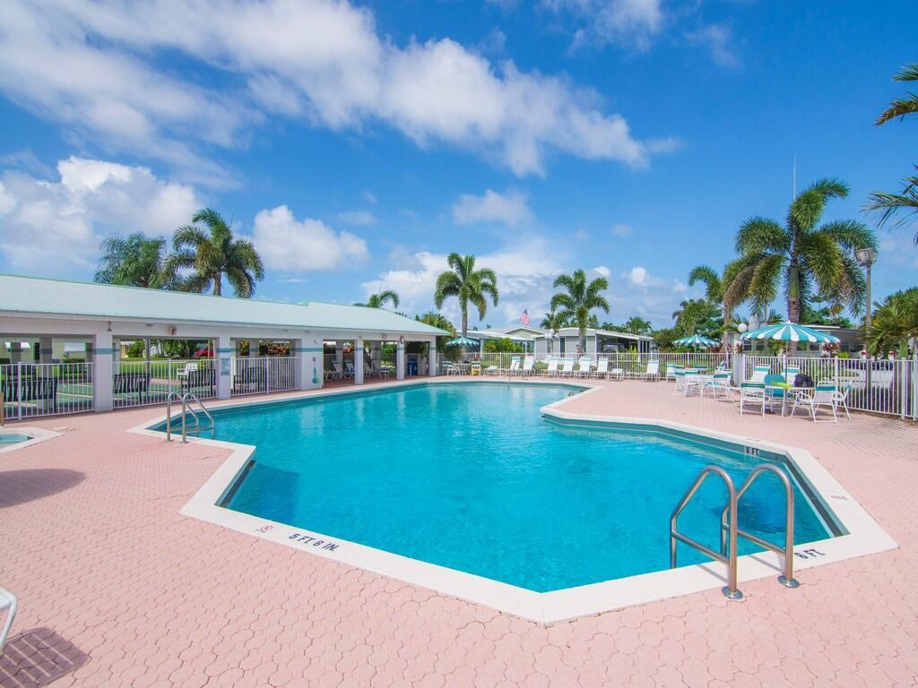 Pinelake Village - Residential