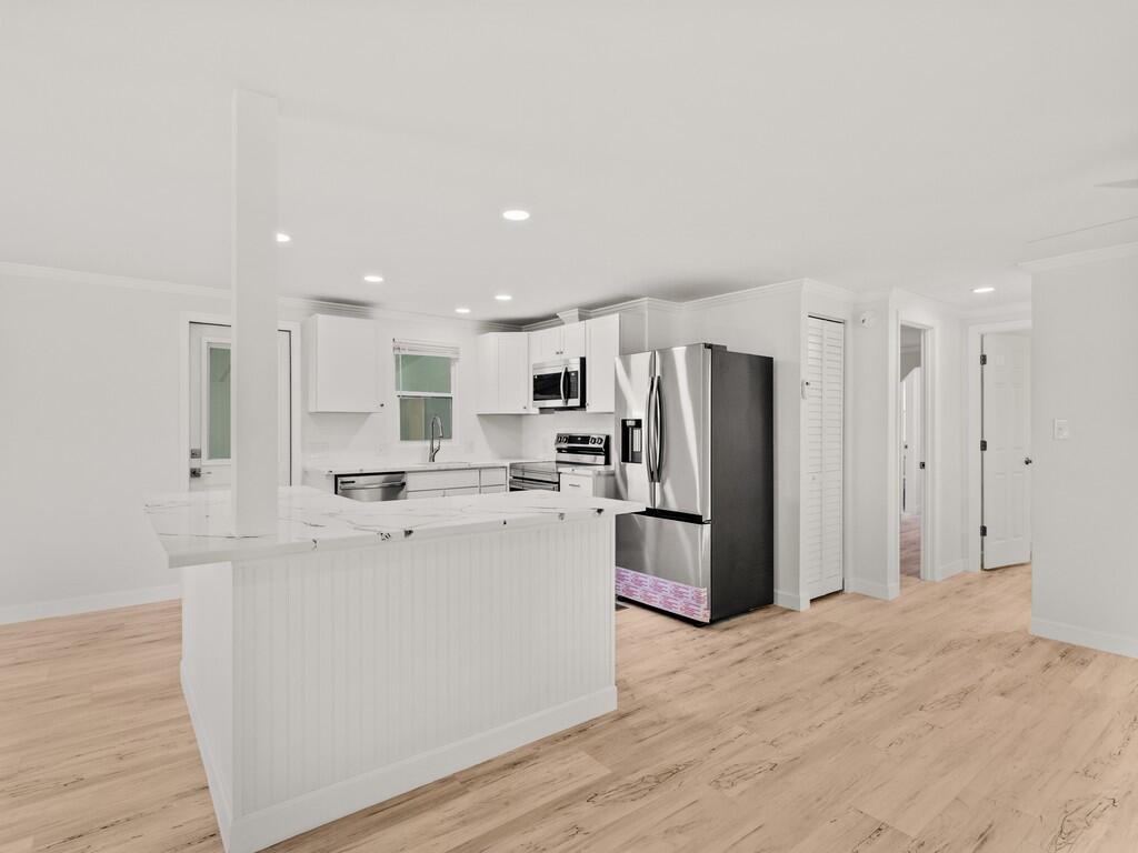 Pinelake Village - Residential