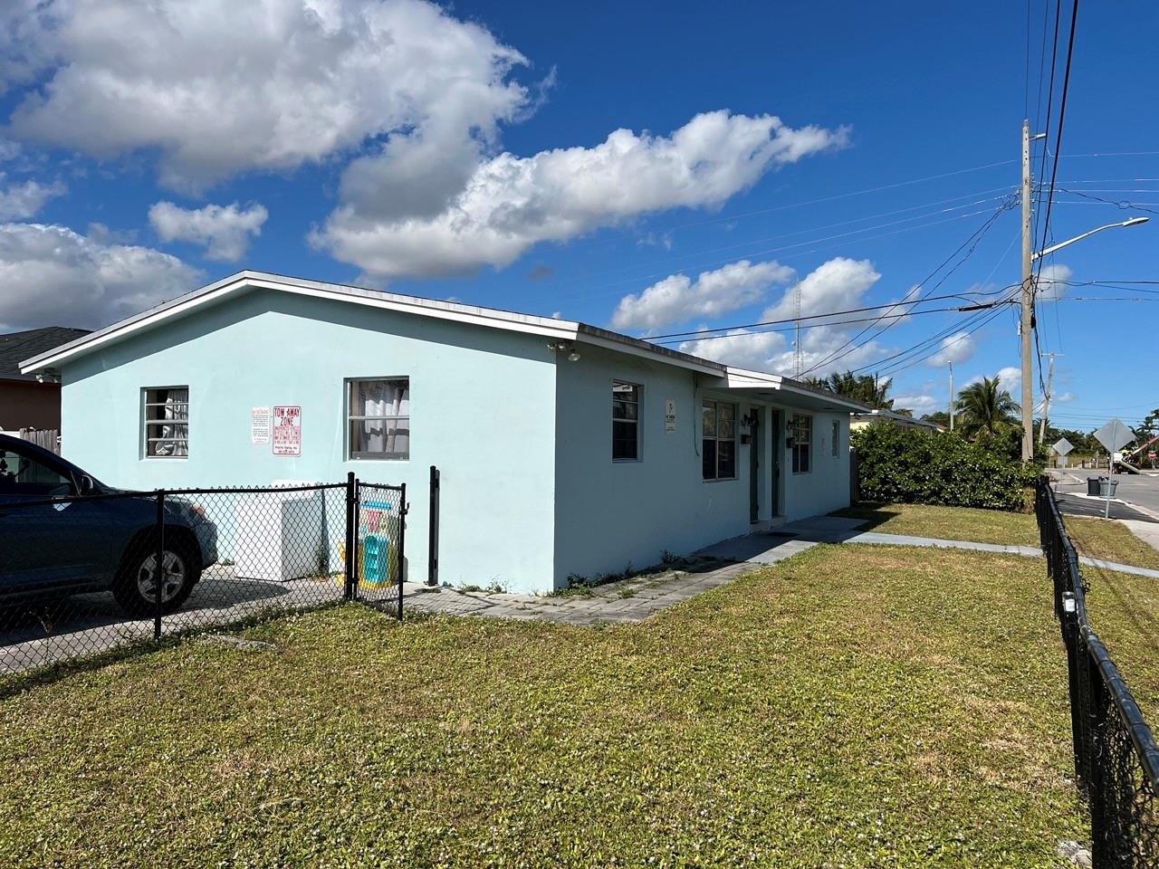 Centrally located 2-bedroom 1-bathroom apartment fenced in all around. Perfect for kids or small pets. Cooled by central AC unit with tile floors throughout. Close to highways, schools and grocery stores.