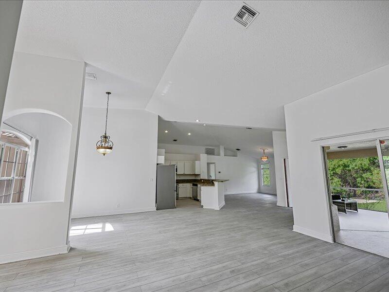 Palm Beach Country Estates - Residential