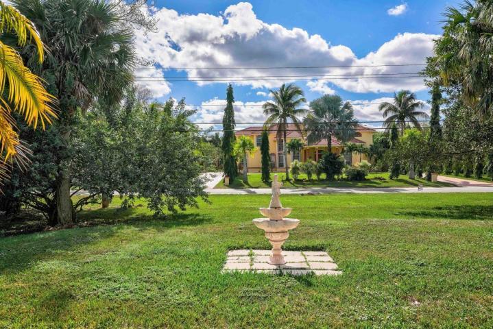 Palm Beach Country Estates - Residential