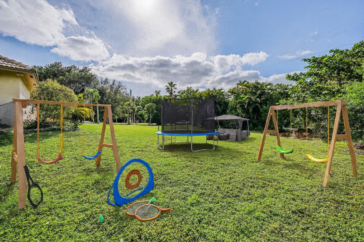 Palm Beach Country Estates - Residential