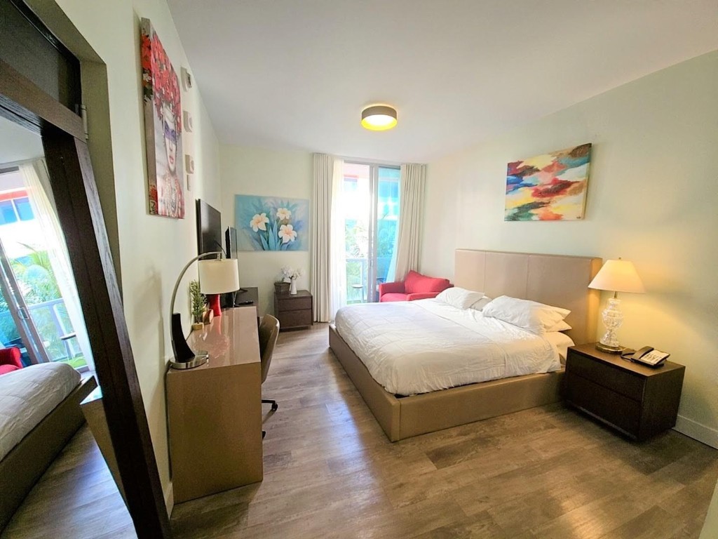 777 N Ocean Drive S407