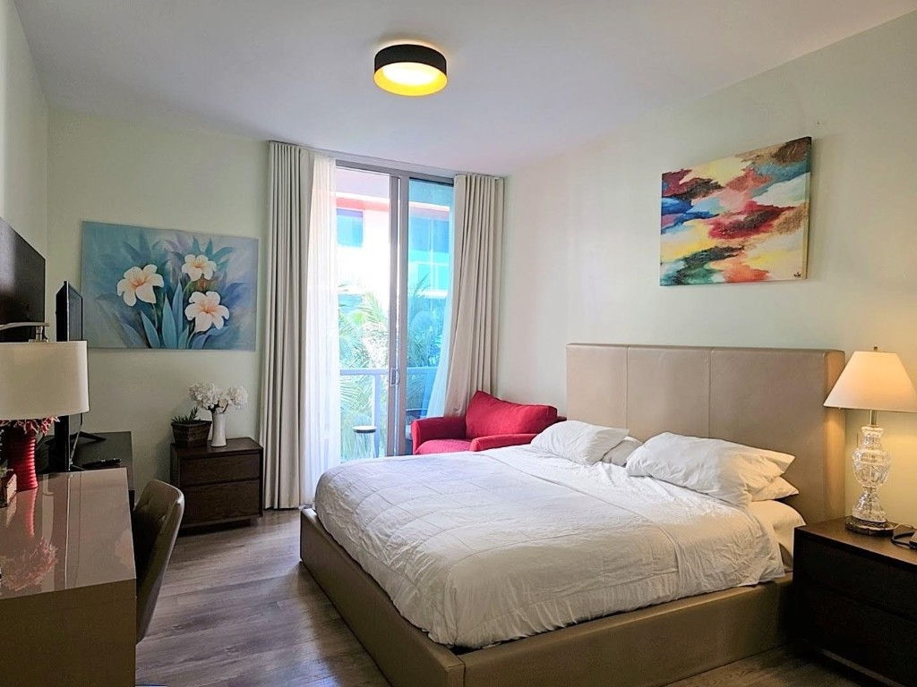 777 N Ocean Drive S407