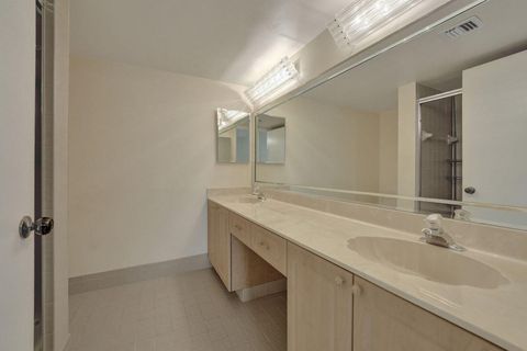 Condominium in Delray Beach FL 6093 Pointe Regal Circle Cir 15.jpg