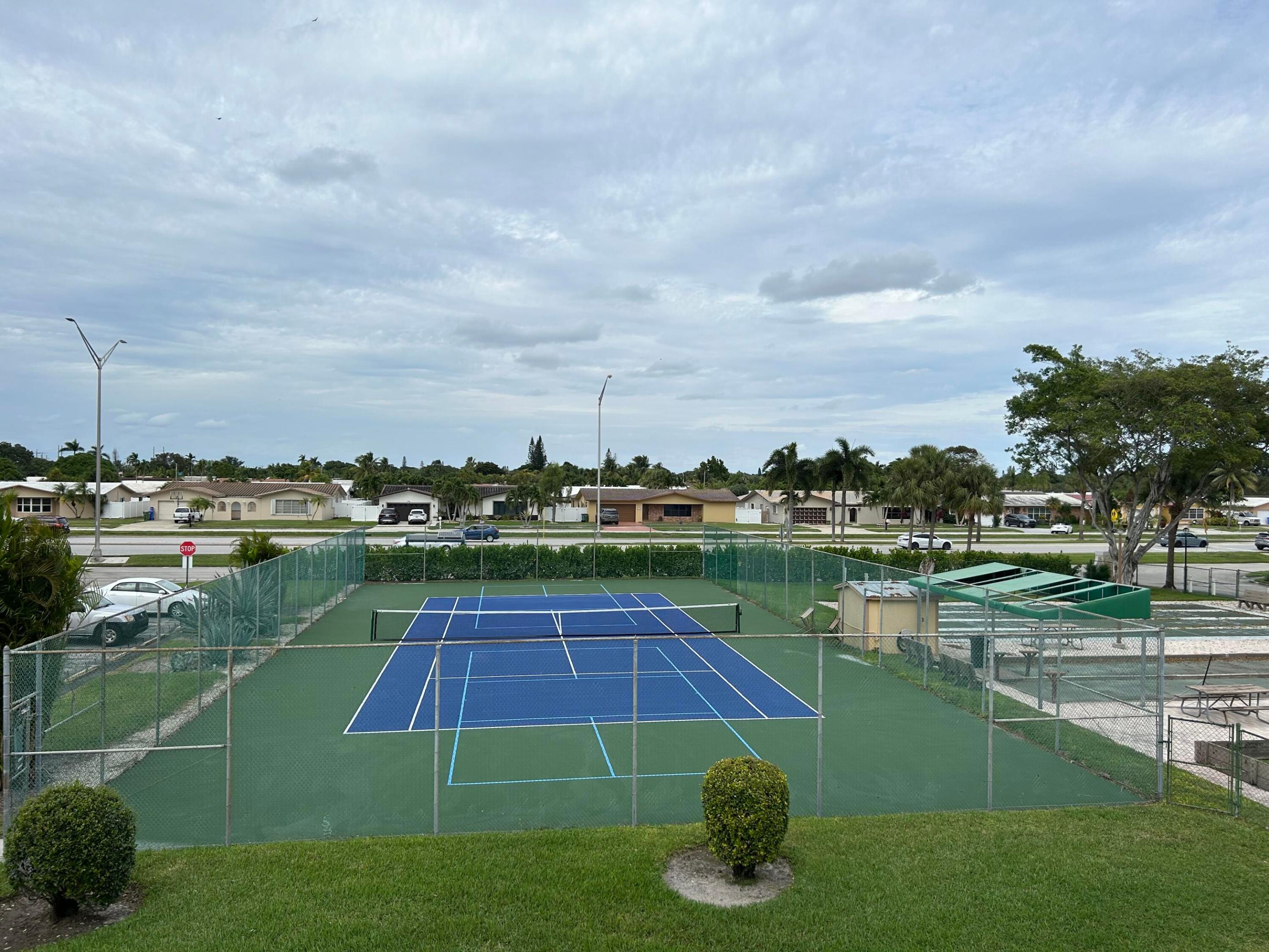 ROYAL PARK GARDENS II-E CONDO - Residential