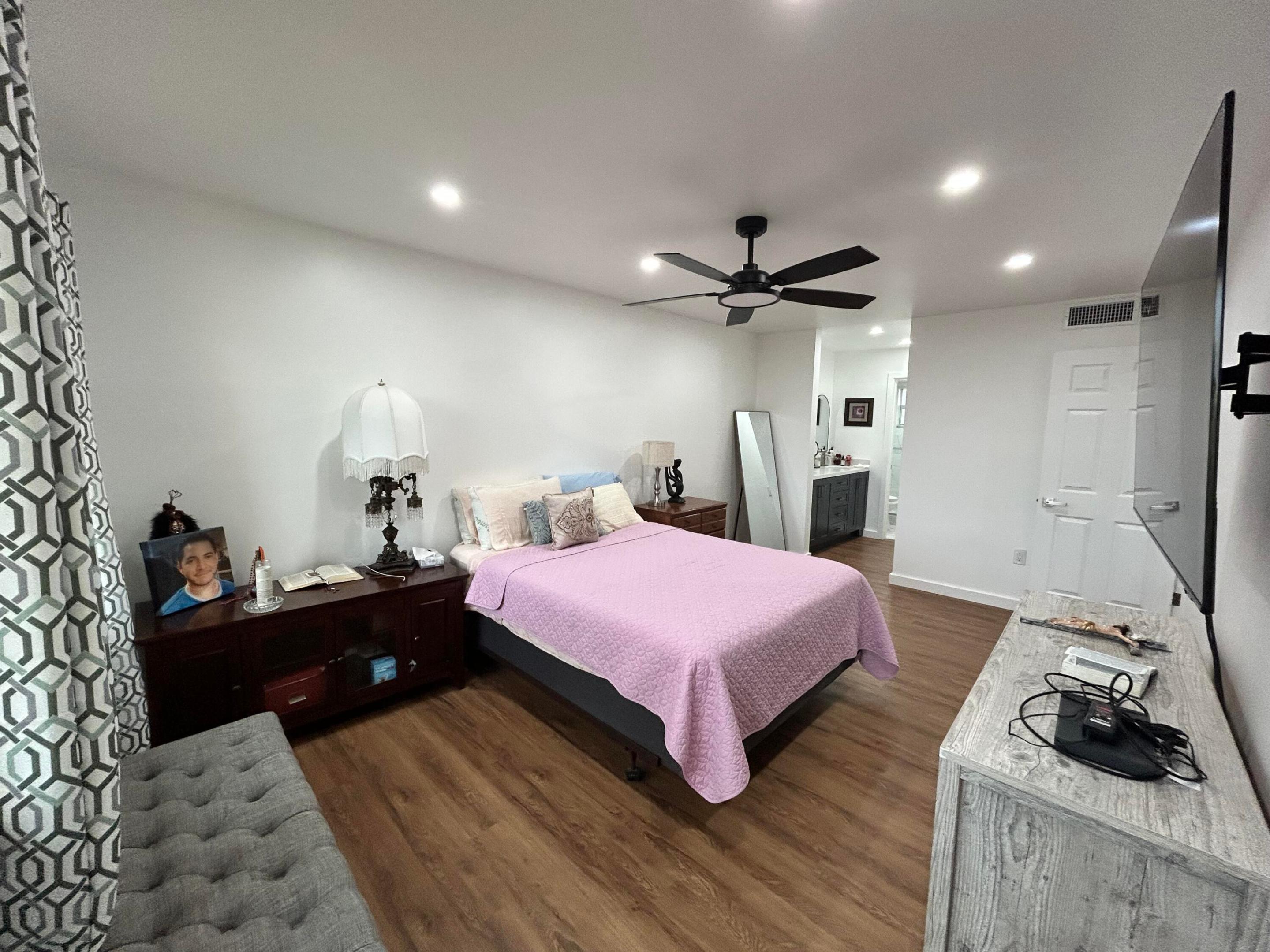 ROYAL PARK GARDENS II-E CONDO - Residential