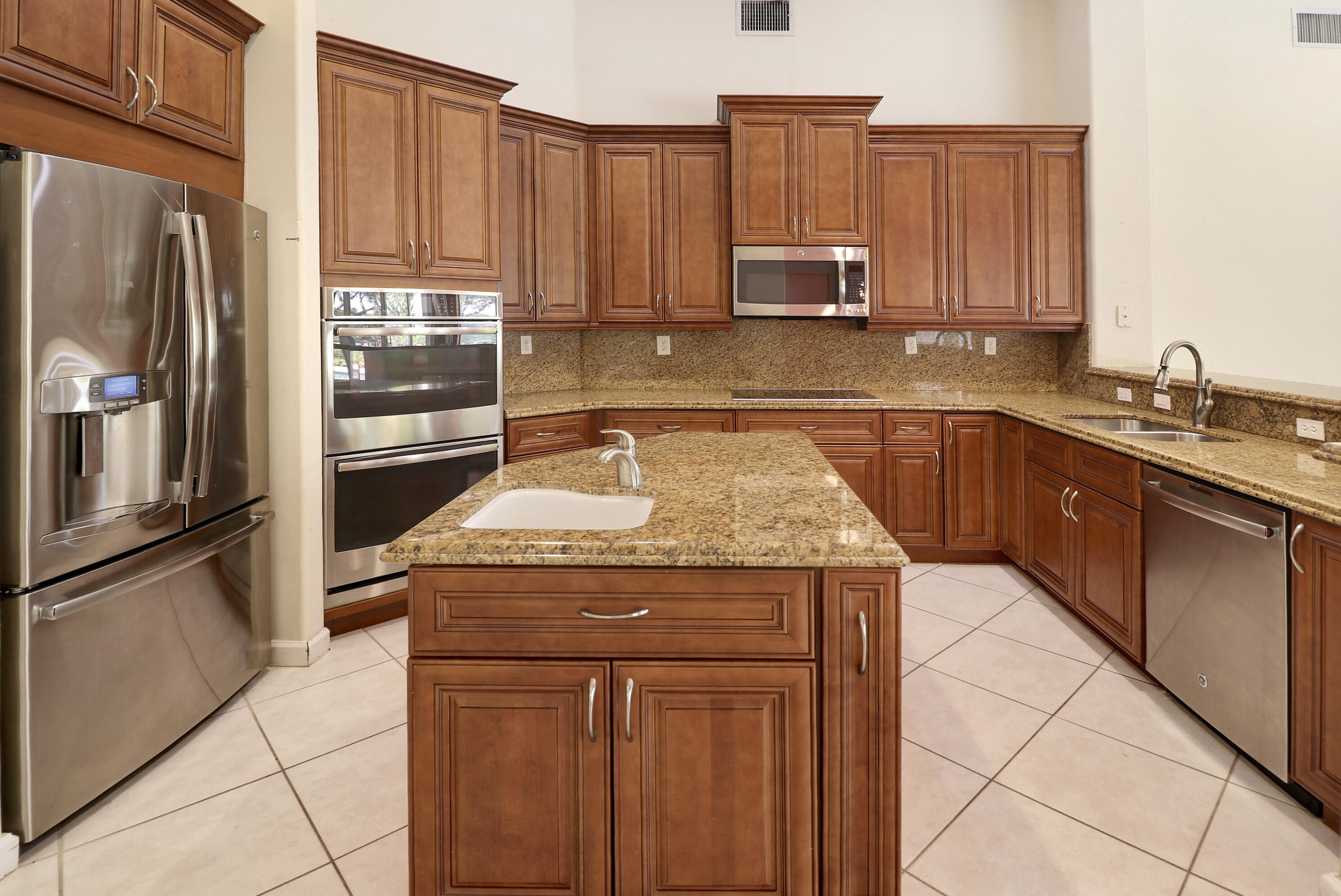 WEST SHORE - Residential