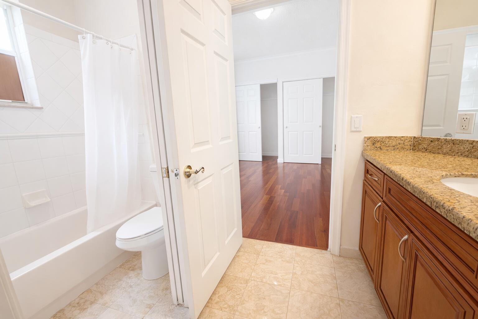 WEST SHORE - Residential