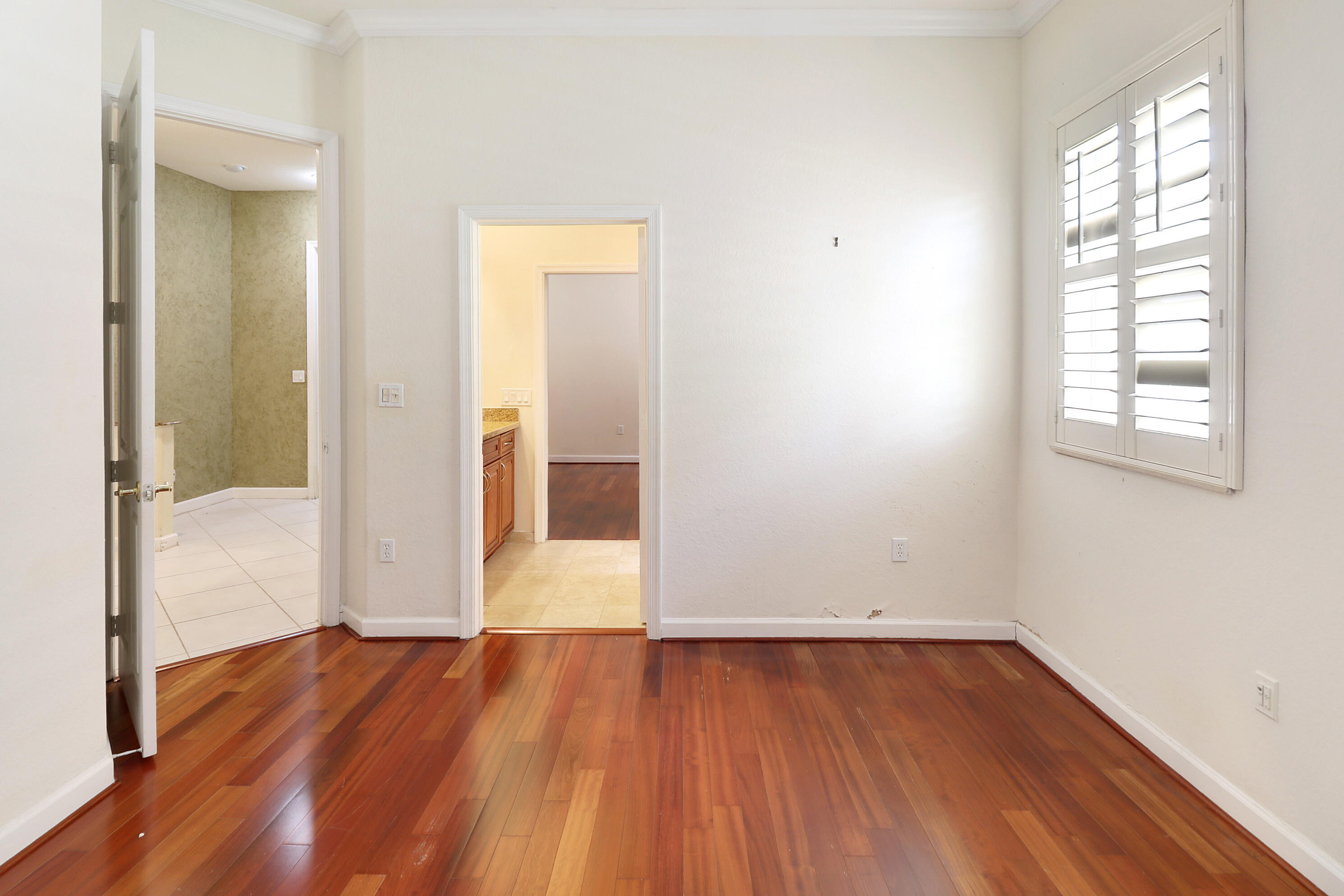 WEST SHORE - Residential