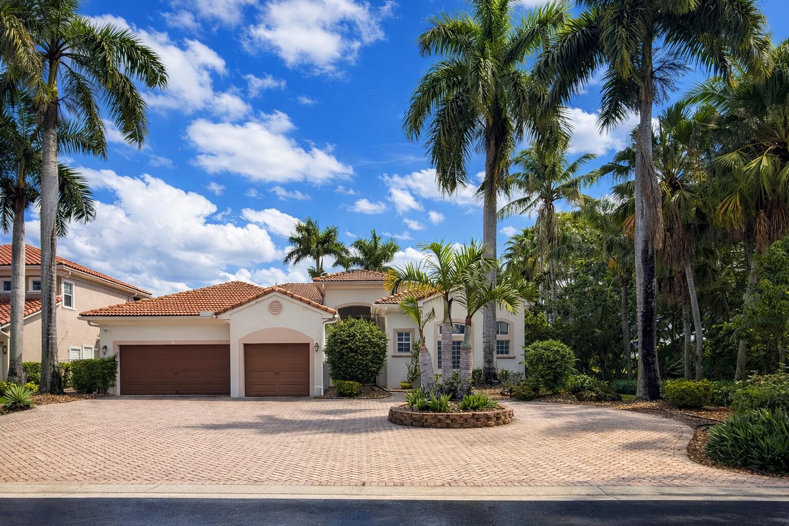 713 NW 123rd Drive, Coral Springs, FL, 33071/$899,069 1 713 NW 123rd Drive