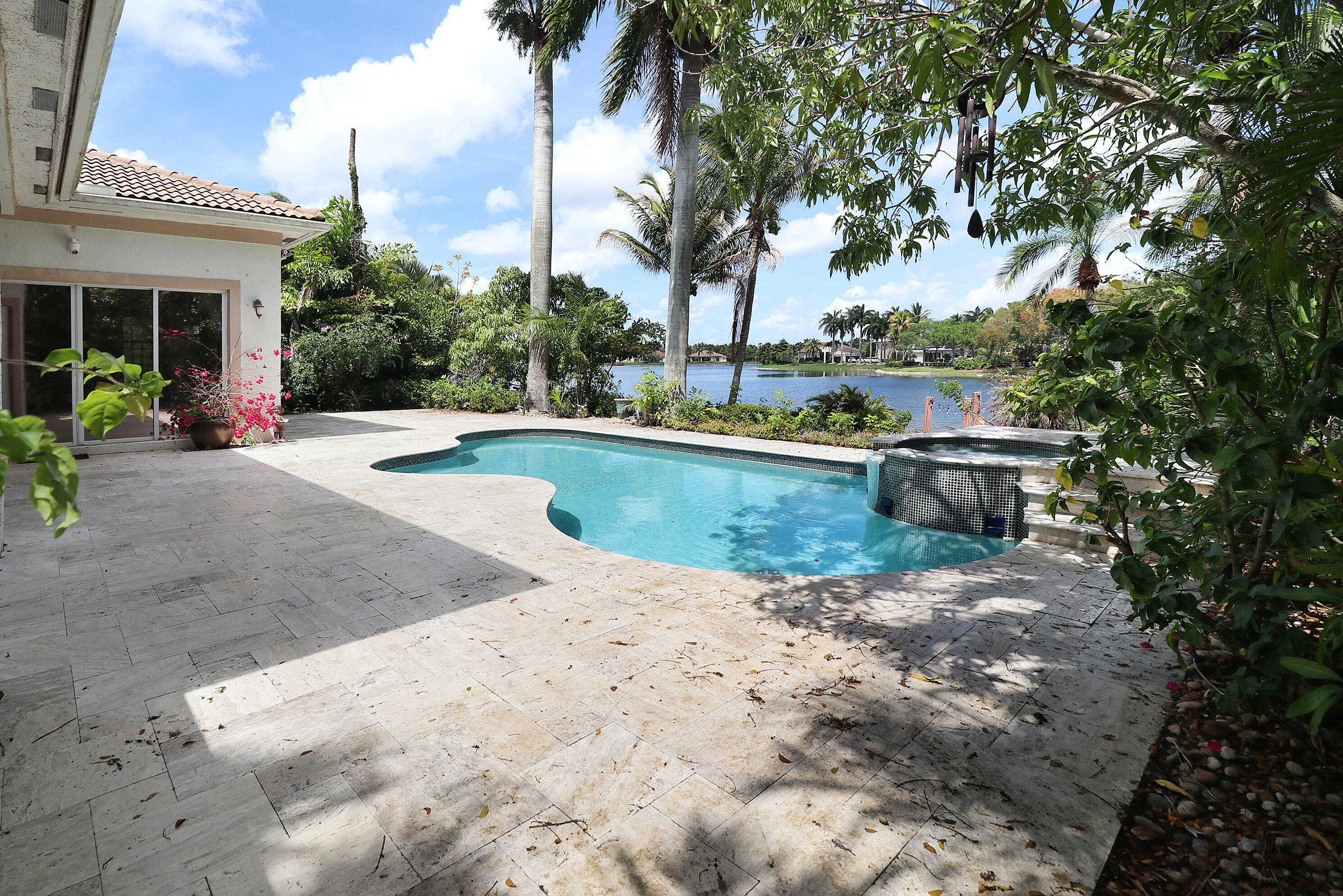 WEST SHORE - Residential